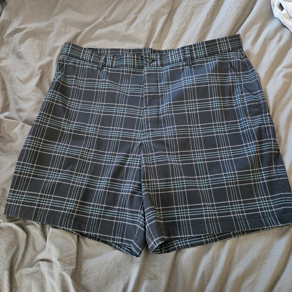 Tommy Armour golf shorts